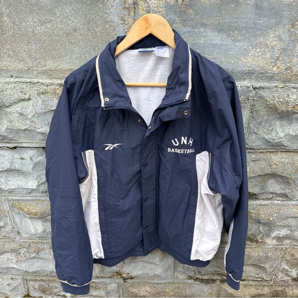 Vintage New Hampshire Basketball Mens Jacket Large Reebok 90s Wildcats